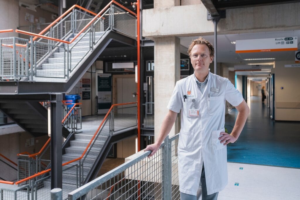 Onderzoeker Martijn Beudel in het AMC