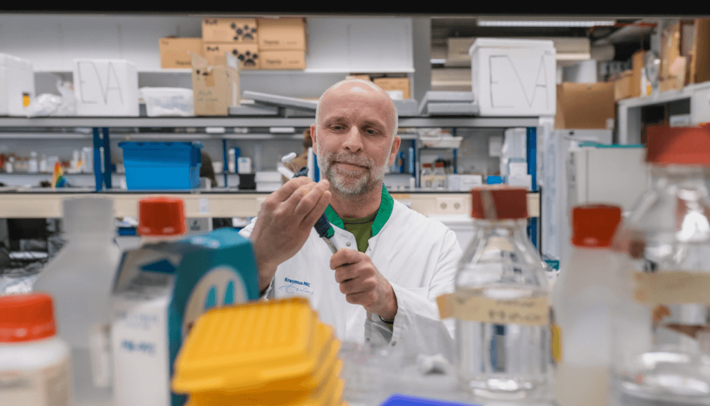 Onderzoeker Wim Mandemakers in het Lab